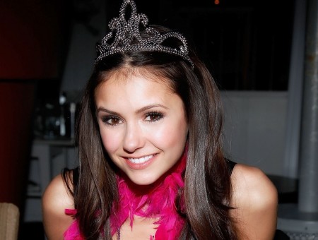Nina with the Crown
