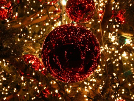 Red Glittered Christmas Ball