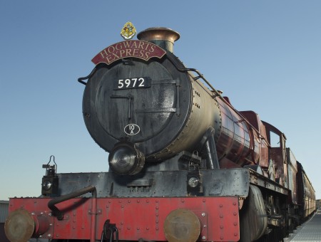 Black And Brown Hogwarts Express Train