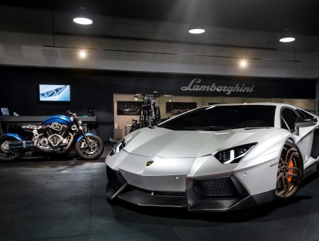 Grey And Black Lamborghini Aventador