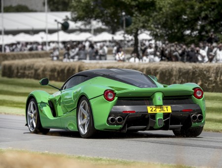 Green Ferrari Laferrari