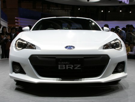 White Subaru Brz Display