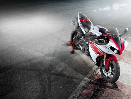 White Red And Black Sports Bike On The Side Of The Road