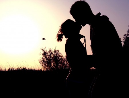 Couple Kissing Silhouette Photo