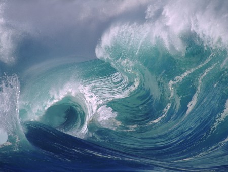 Ocean Waves Breaking