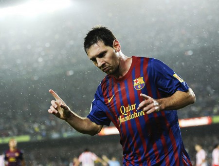 Lionel Messi Wearing Qatar Foundation Nike Fc Barcelona Soccer Jersey Shirt