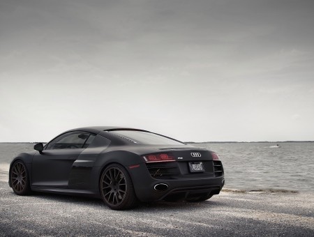 Black Audi R8