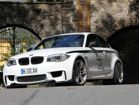 White BMW 1 Series Coupe