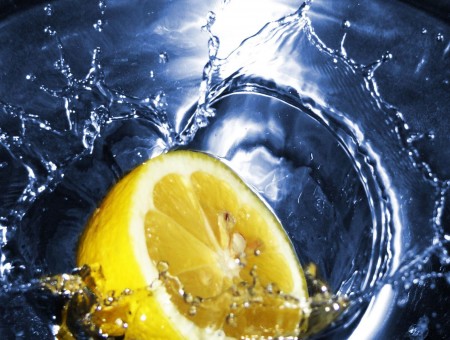 Lemon in Water