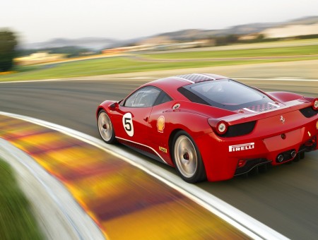 Race Ferrari Spider
