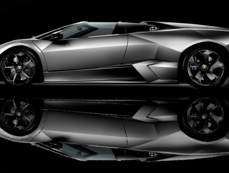 Silver modern Lamborghini Veneno