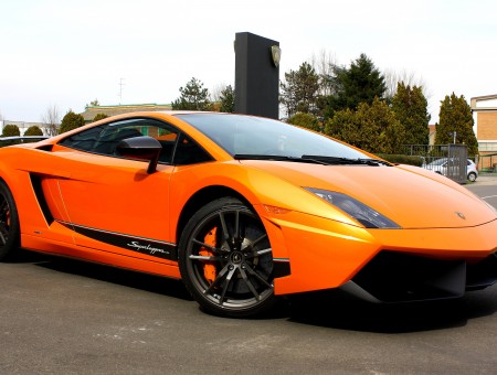 Orange sport Lamborghini Gallardo