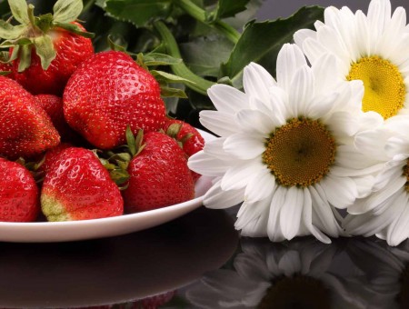 strawberry and white flowers