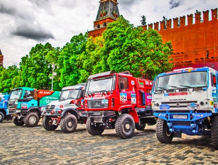 a lot of auto on Red Square