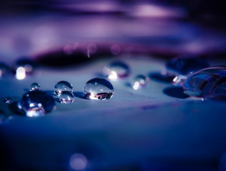 Macro drops of water