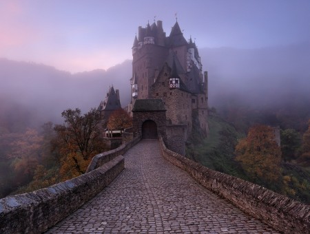  Mysterious castle